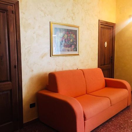B&B Il Tulipano Sul Lago Colle di Tora Eksteriør billede